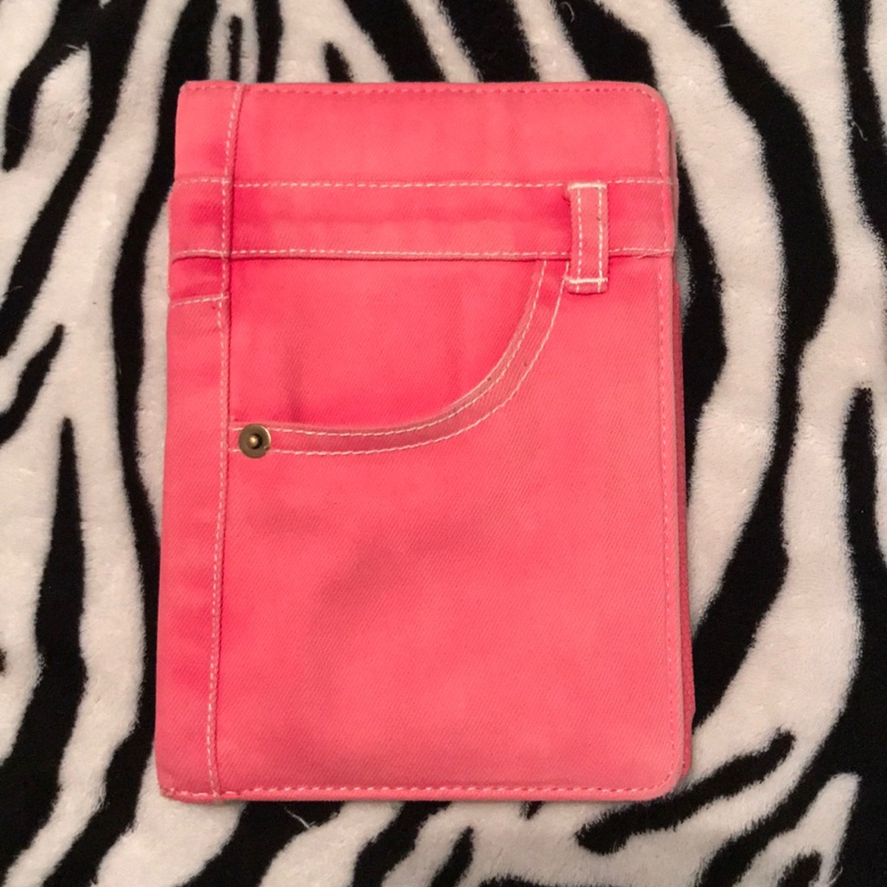 brookstone iPad mini magnetic close case w/ stand